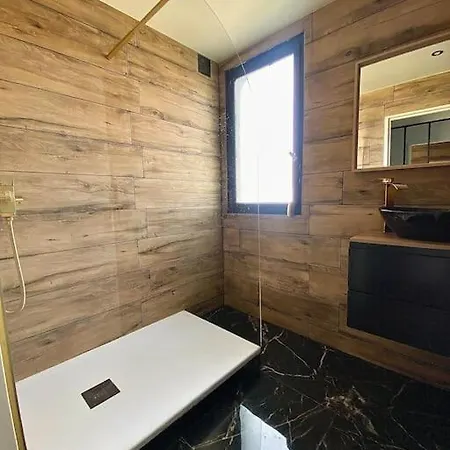 L'Elegant Cosy Appartement Cournon-d'Auvergne Buitenkant foto